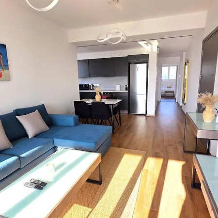 Apartment Premium Comfort Living, Elegant 2br Larnaca