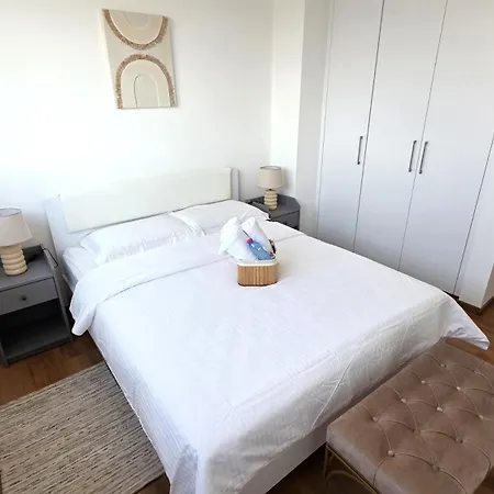 Premium Comfort Living, Elegant 2br Apartment Larnaca