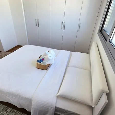 Premium Comfort Living, Elegant 2br Apartment *